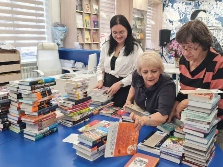 В уваровской модельной библиотеке появились 600 новых книг