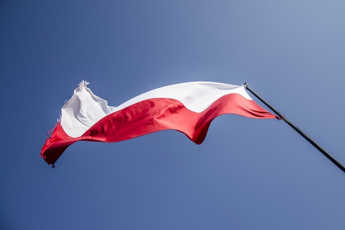 Три избирательных участка в Варшаве эвакуировали из-за угрозы взрыва
