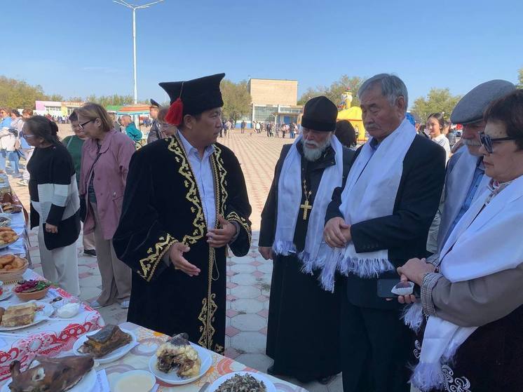 В Калмыкии отметили 140-летие поселка Яшкуль