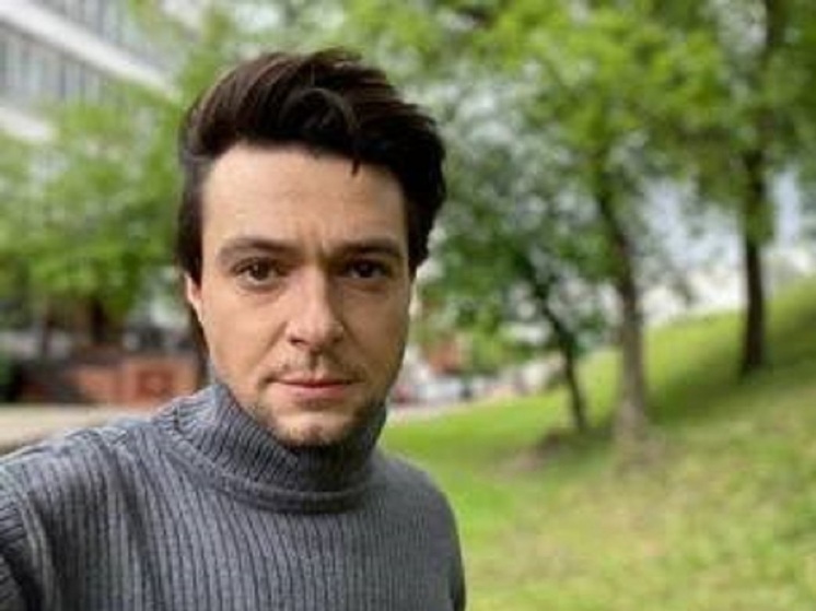 Избитого актера Павла Баршака выписали из больницы