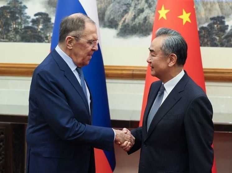 Китай поддержал председательство России в БРИКС в 2024 году