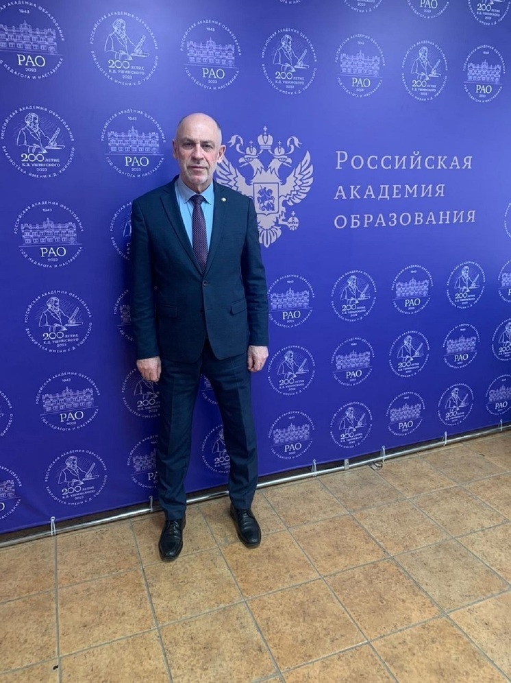 Тверской академик и профессор Игорь Лельчицкий получил медаль «За выдающиеся заслуги»