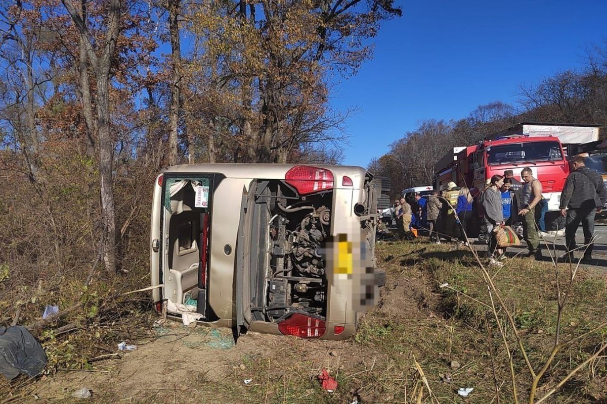 Стали известны имена погибших в ДТП с туристическим автобусом в Приморье -  МК Владивосток