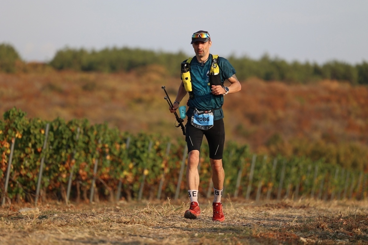 «Снял кожу с ног»: спортсмен из Карелии пробежал тяжелейшие 74 км