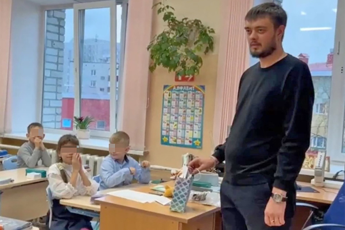 The namesake of a three-time convicted Russian, who returned from the North Military District, gave a lecture on patriotism to children