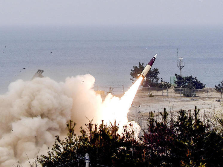 Politico: Украина впервые применила в зоне СВО американские дальнобойные ракеты ATACMS