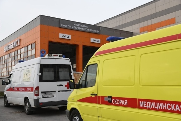 Под Волгоградом погрузчик задним ходом сбил 69-летнего мужчину