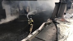 Появилось видео пожара на ледовой арене Екатеринбурга: горел утеплитель