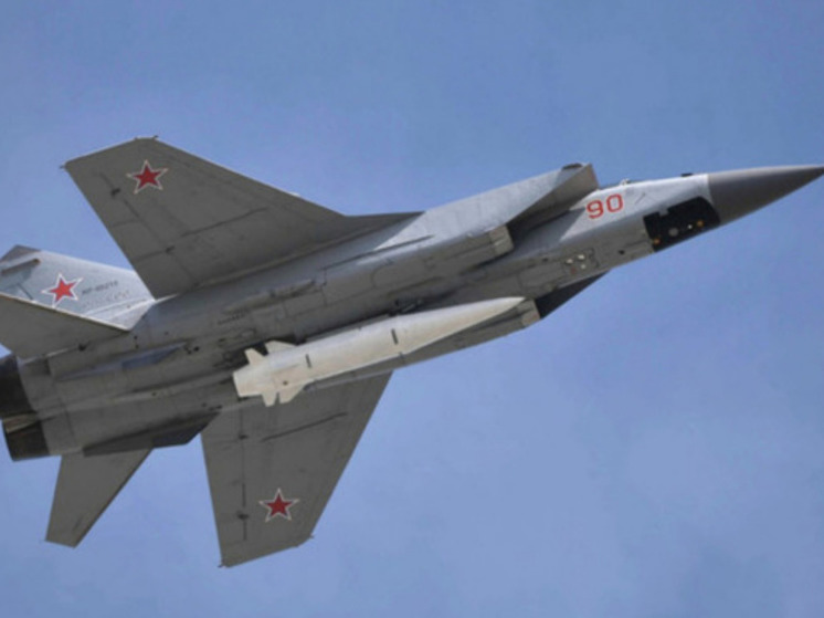 Летчик Сытник: МиГ-31 потопит авианосец двумя ударами «Кинжала»