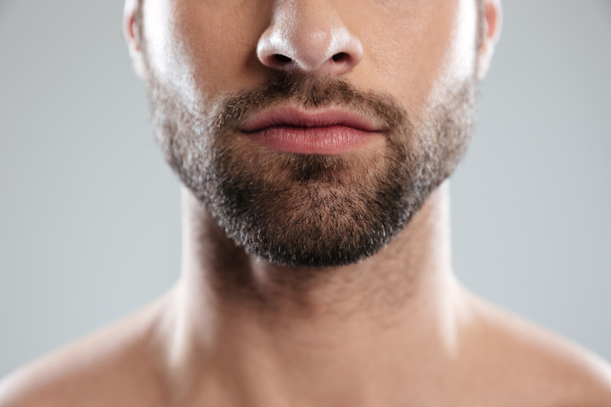 Роспотребнадзор призвал мужчин мыть бороды