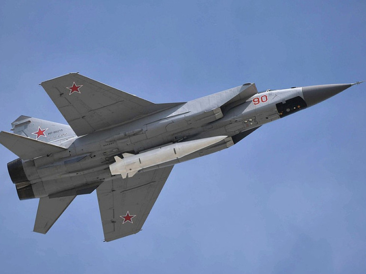 "Военная хроника": около Крыма зафиксирована аномальная активность авиации НАТО