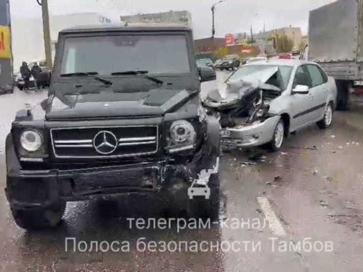 В северной части Тамбова произошло «комбо» из трех автомобилей