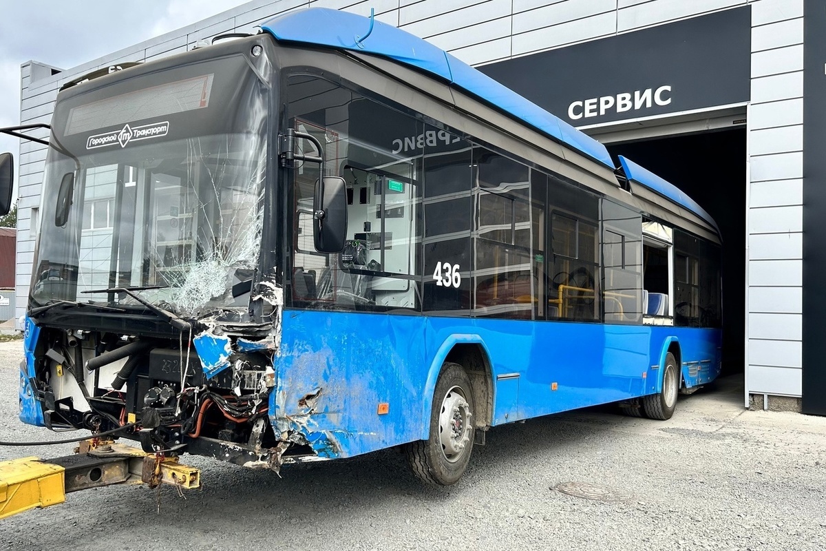 Разбитый после ДТП троллейбус восстановили в Петрозаводске