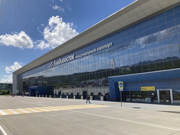 Туристы летом нарастили мобильный трафик в аэропорту Владивостока