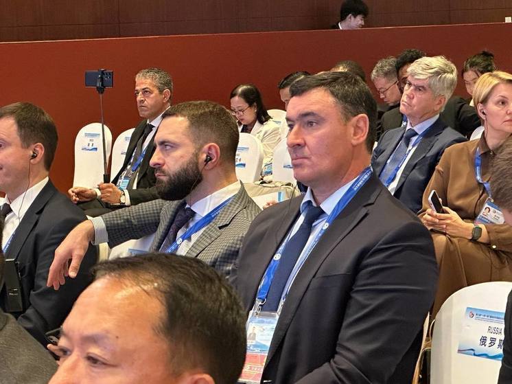 Мэр Иркутска Руслан Болотов участвует в международном форуме «Один пояс – один путь» в Китае