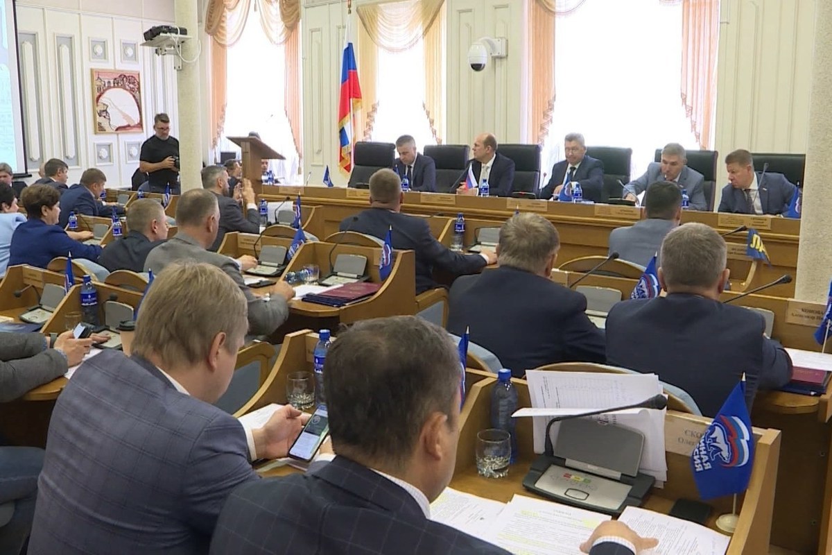Костромские планы: депутаты облдумы хотят обратиться к двум федеральным министрам