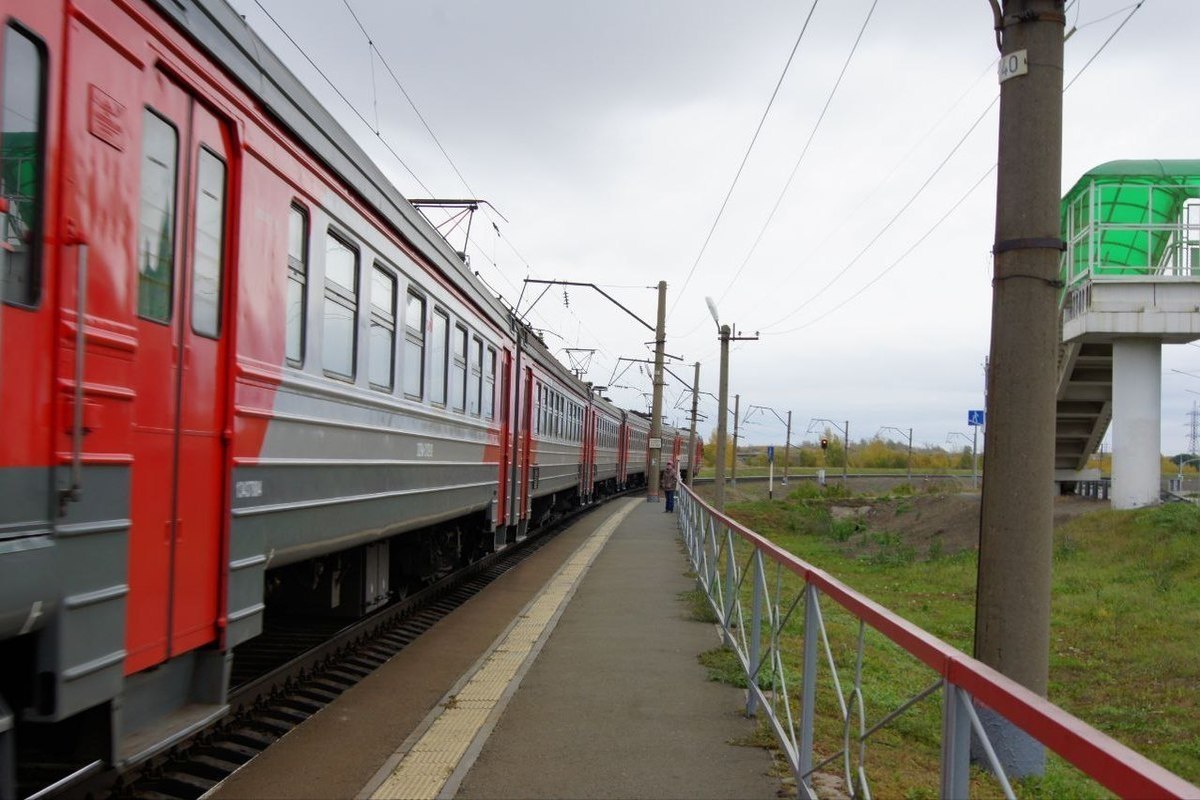 Барнаул северобайкальск остановки. Поезд Барнаул Славгород. Поезд Барнаул Новосибирск. Барнаул Северобайкальск поезд. Железная дорога Барнаул Новосибирск.