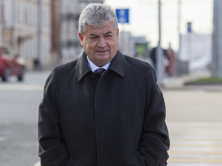 Попавшему в ДТП сенатору от Татарстана Емельянову сделали операцию