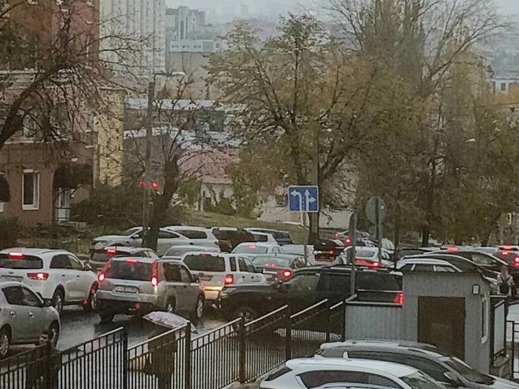 В Пензе включили светофоры на Володарского и Кураева