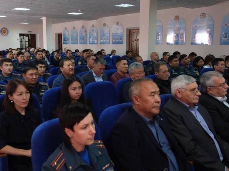 В Калмыкии отметили годовщину создания пожарной охраны