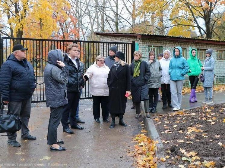 В Рязани состоялась приёмка пешеходной дорожки и хоккейной коробки