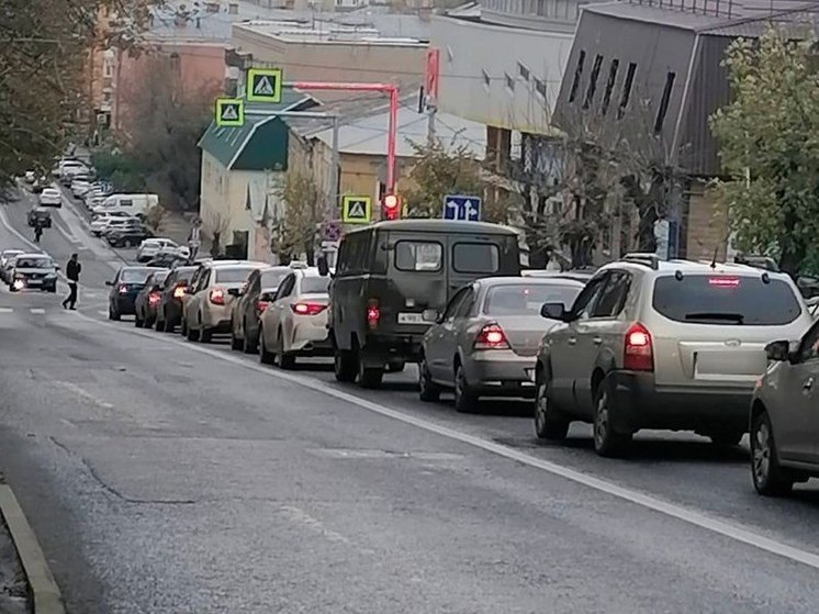 Пензенцам рассказали, зачем установили светофор на улице Володарского