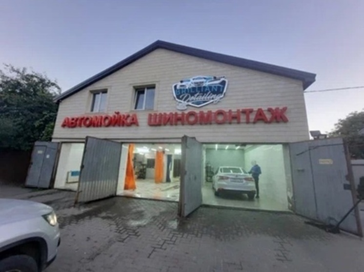 В Ростове неизвестные обстреляли из ружья автомойку