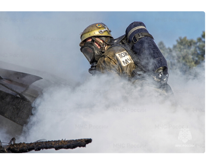Произошло возгорание жилого дома в Краснинском районе