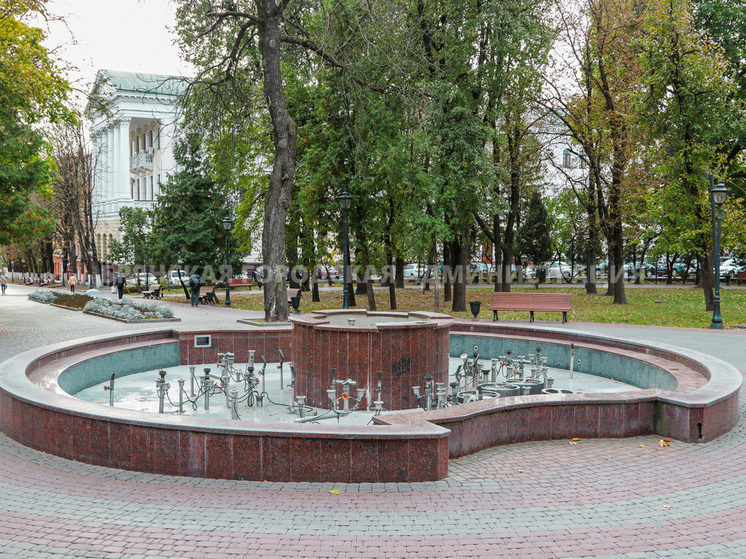 Сезон фонтанов завершился в Брянске