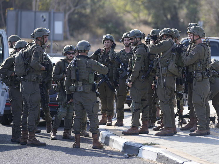 Израильский военный погиб и трое ранены возле сектора Газа