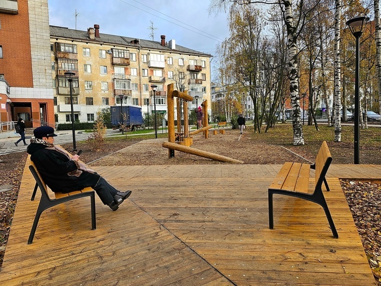 В центре Архангельска появился транзитный мини-сквер