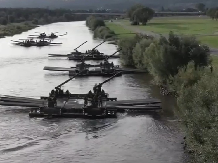 Немцы рассказали, как учат ВСУ форсировать реки