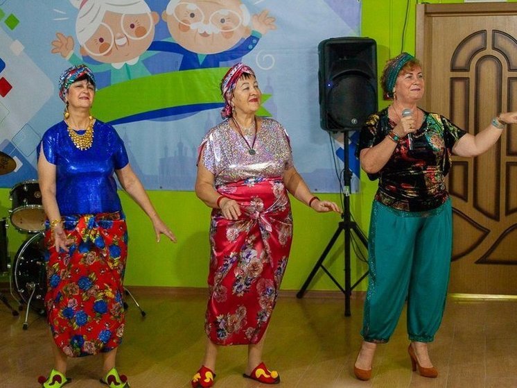 В Астрахани  выступили с концертом активисты центра «Оберег»