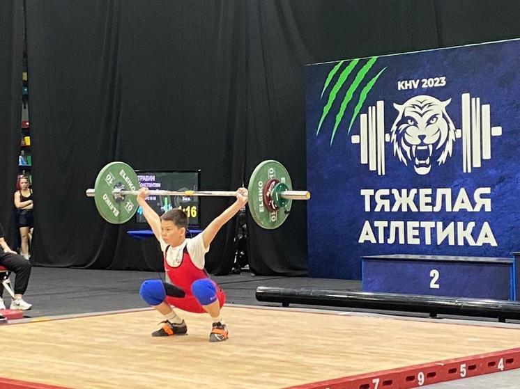 Юные спортсмены с Сахалина завоевали 8 медалей всероссийских соревнований по тяжелой атлетике