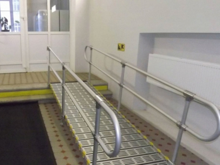 Маломобильным пациентам упростили путь в больницы Карелии