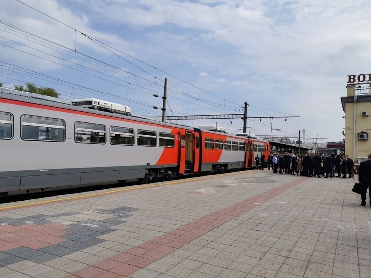Пять электричек отменят в Воронежской области