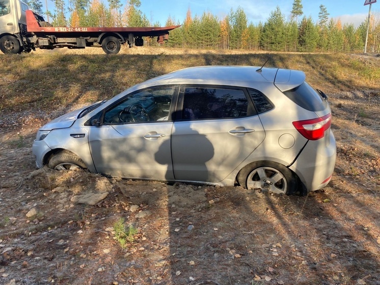 Младенец пострадал в ДТП на скользкой дороге в Карелии