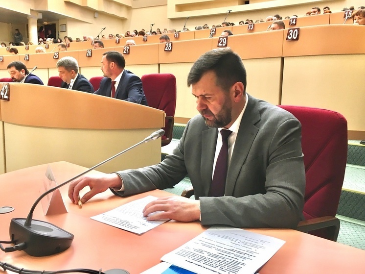 В Саратове мошенник прикинулся министром транспорта Алексеем Петаевым