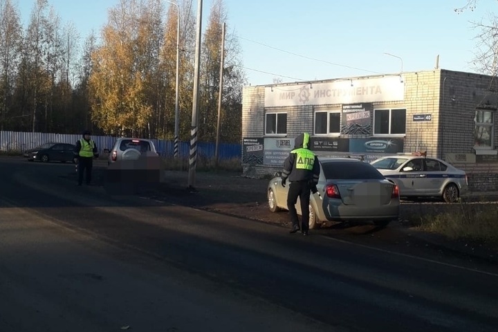 Сотрудники ГИБДД в Петрозаводске оставили  восемь водителей-нарушителей без руля