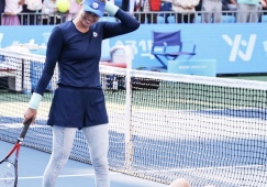 Звонарева и Зигемунд отобрались на Итоговый турнир: фото теннисисток