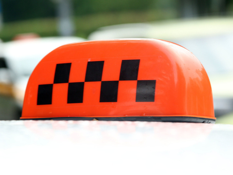 Сотрудники Госавтоинспекции провели рейд по такси в Долгопрудном