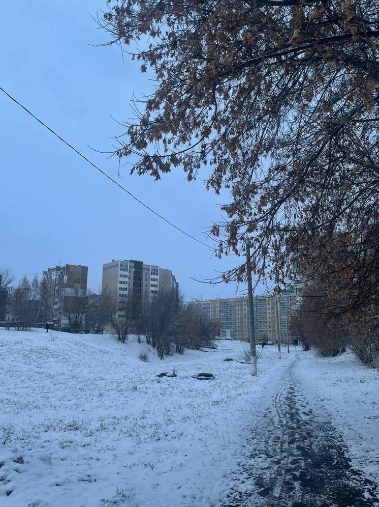 Снег окутал Кемерово