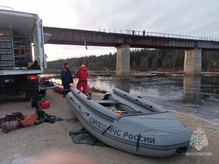 Спасатели продолжают поиски провалившегося под лед реки Тунтсайоки ребенка