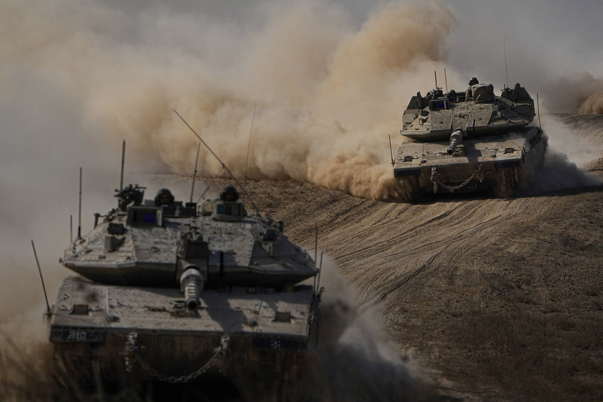 “Like a bad dream”: Israeli soldiers concentrated in nervous anticipation near the Gaza border