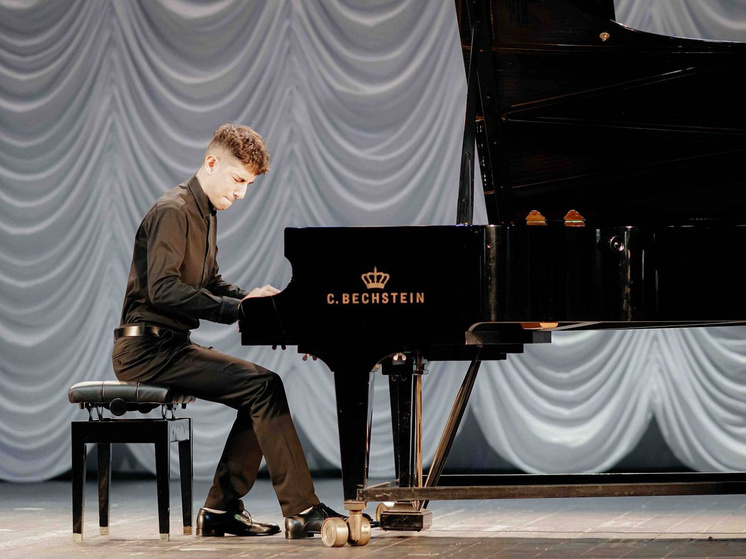 Юные пианисты выступили с концертами в Лебедяни и Ельце