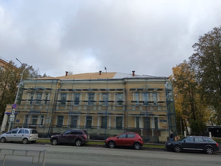 Глава Минздрава Карелии объяснил, почему госпиталь для ветеранов закрыли сеткой