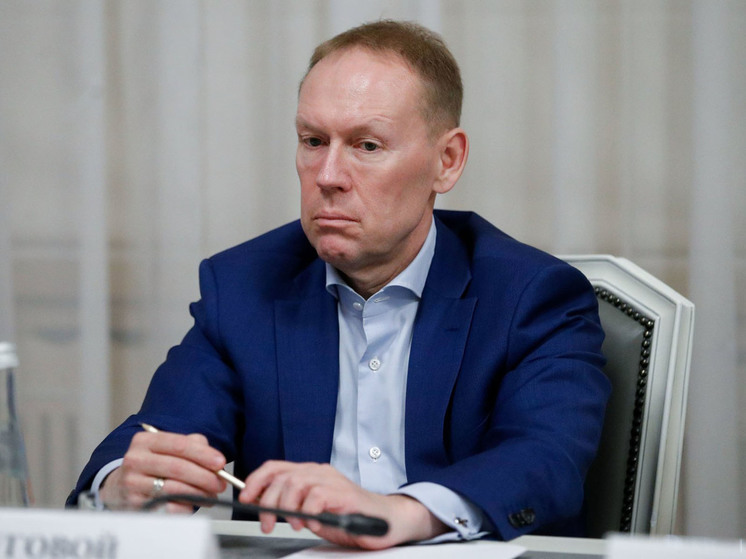 “Историческое непотребство»: депутат Луговой призвал к цензуре западных фильмов о шпионах