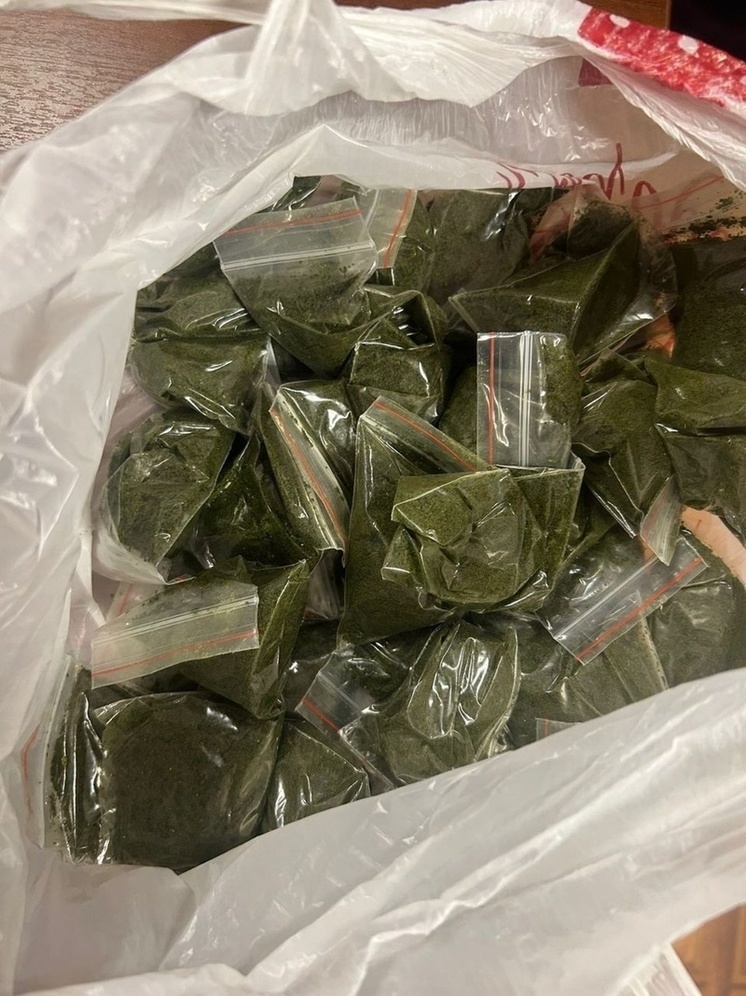  Житель Тувы попался на розничной продаже насвая