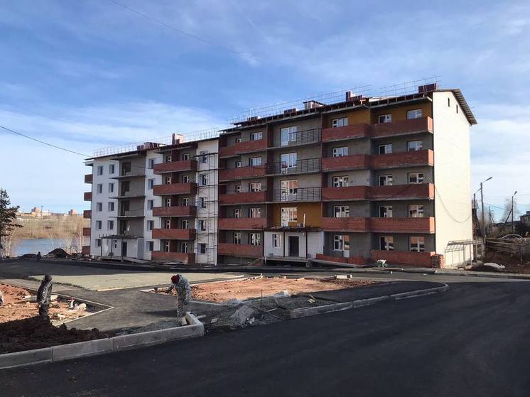 В Братске завершается строительство домов для переселенцев из аварийного жилья