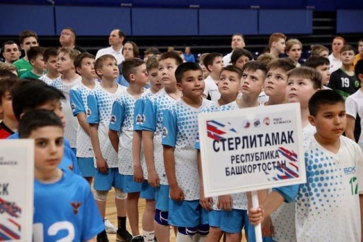 Юные спортсмены из Башкирии стали полуфиналистами первенства России по гандболу